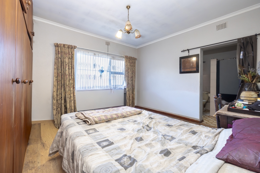 4 Bedroom Property for Sale in Bonnie Brae Western Cape